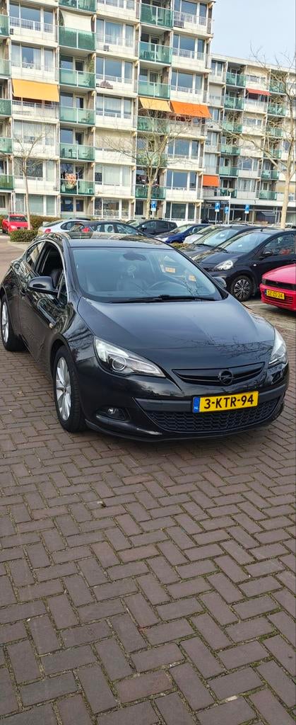 Opel Astra 1.4 TURBO 140HP BENZINE AUTOMAT 2013, 1350 kg, 15 km/l, Zwart, 4 cilinders