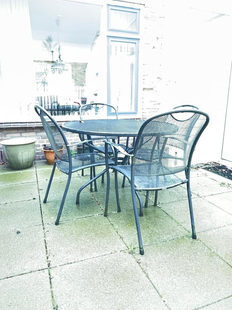 Tuinset met ronde tafel en 4 stoelen, Gebruikt, Eettafel, Ophalen of Verzenden, Tuinset