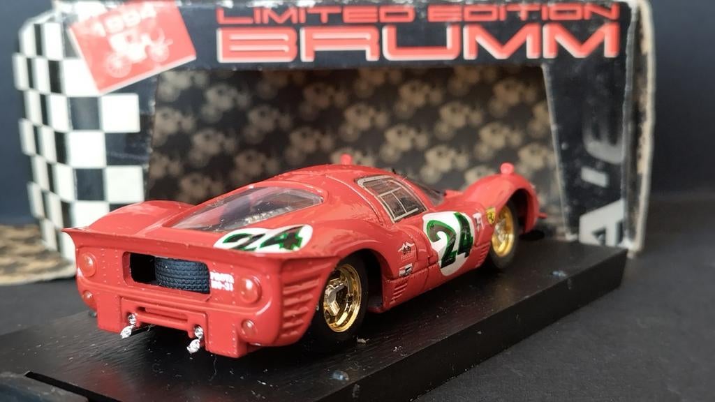 Ferrari 330 P4 Daytona 1967 Scarfio 1:43 Brumm Italy Pol, Overige merken, Auto, Verzenden, Zo goed als nieuw
