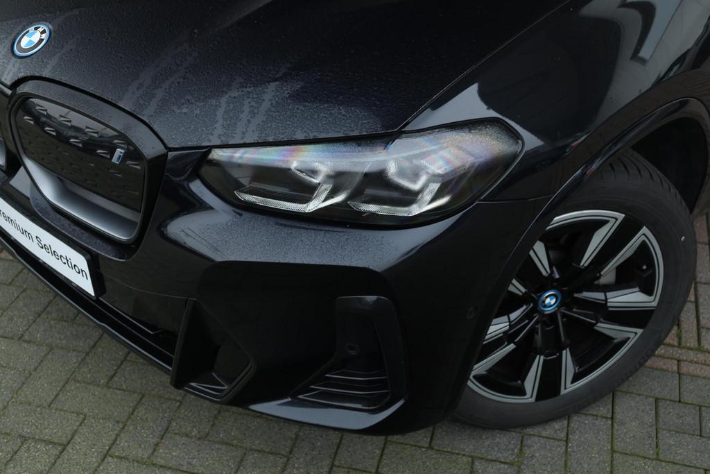 BMW iX3 Executive 80 kWh / M-Sport Pakket / Achteruitrij Cam, Automaat, Gebruikt, Zwart, 2155 kg