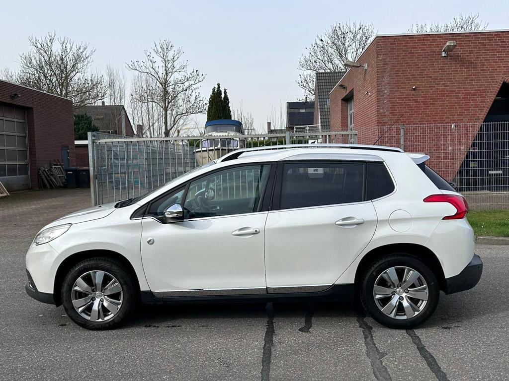 Peugeot 2008 1.2 PureTech Crossway Navigatie*Leer/Alcantara*, Voorwielaandrijving, Euro 5, 1199 cc, 82 pk