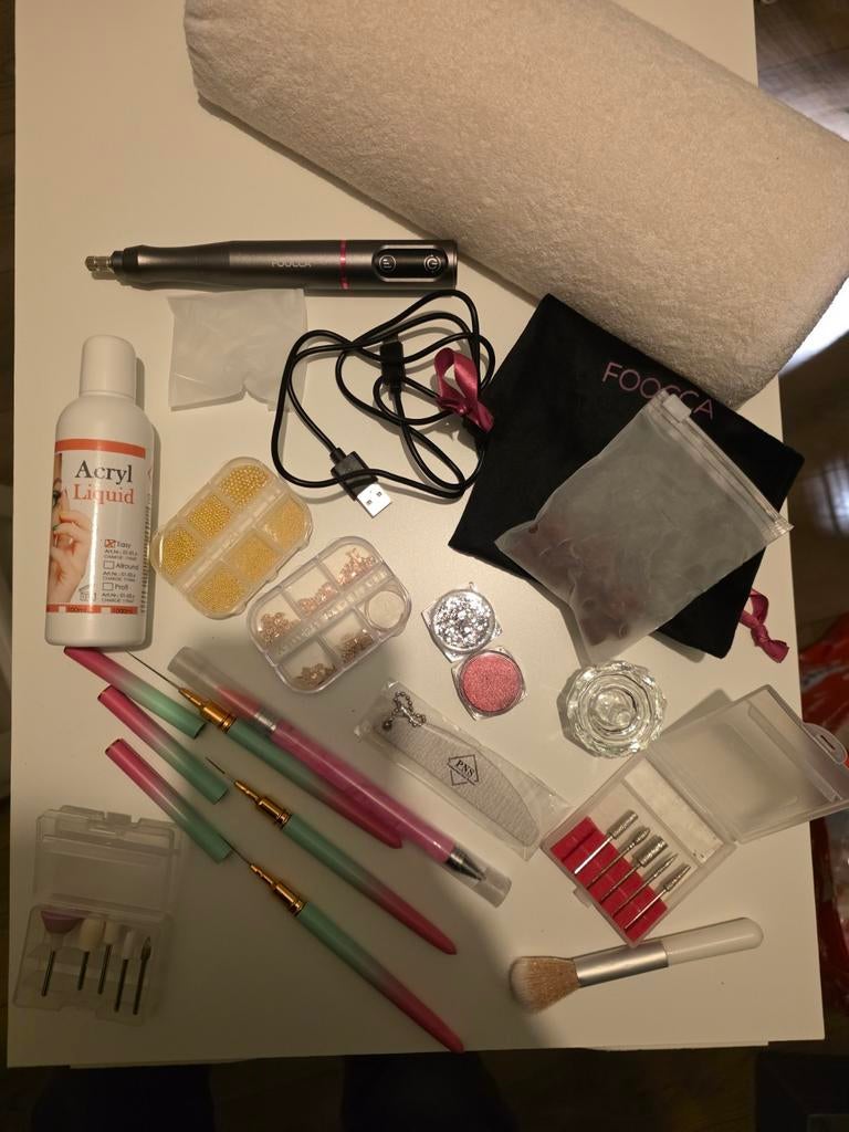 Nagel accessoires, Ophalen of Verzenden, Zo goed als nieuw, Handen en Nagels