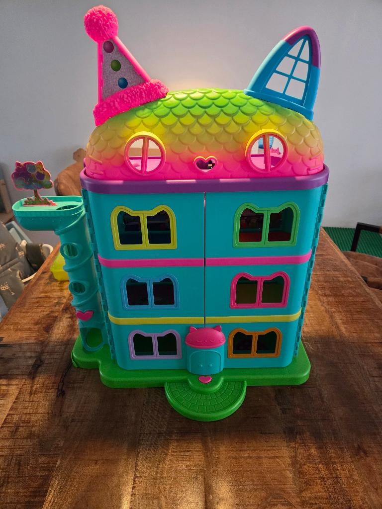 Gaby's poppenhuis met attributen, Ophalen, Zo goed als nieuw, Poppenhuis