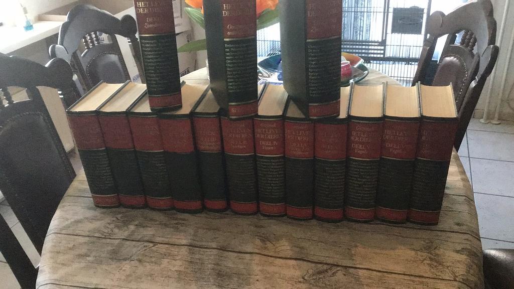 15 delig dieren encyclopedie, Boeken, Encyclopedieën, Ophalen of Verzenden, Zo goed als nieuw, Dieren