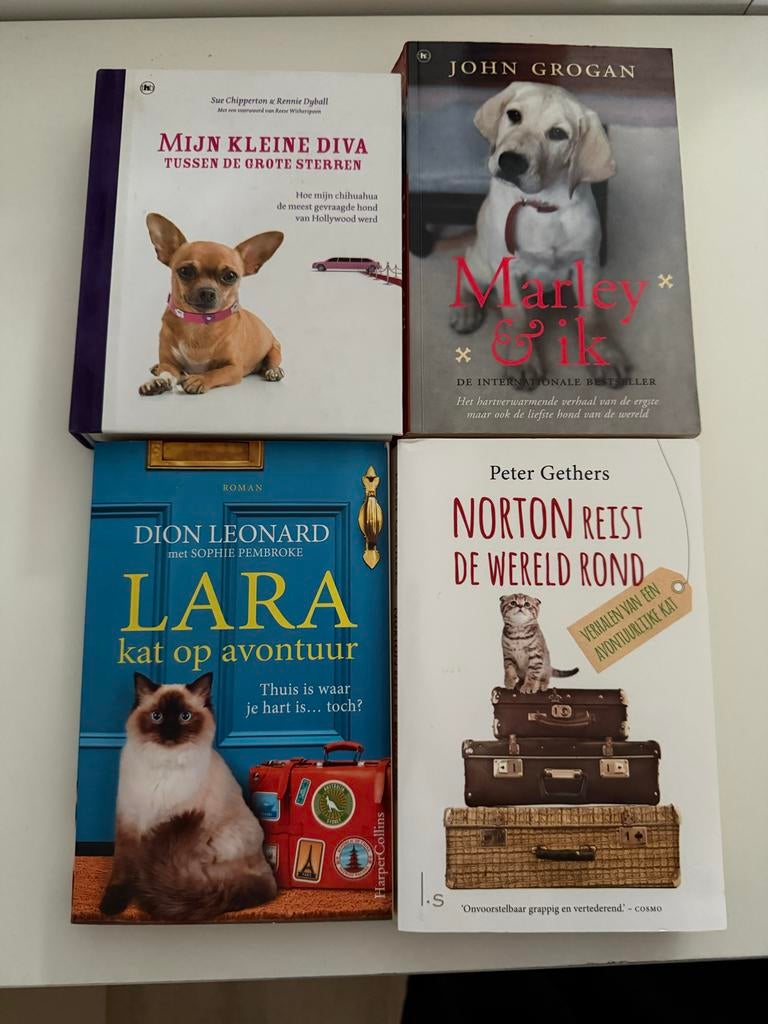 4 boeken leesplezier over honden en katten, Ophalen of Verzenden, Gelezen, Honden