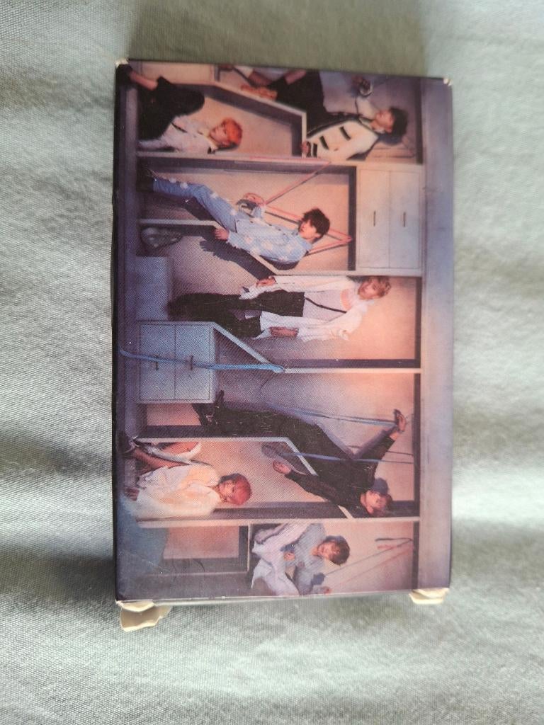 BTS photocards, Verzamelen, Muziek, Artiesten en Beroemdheden, Ophalen of Verzenden, Zo goed als nieuw, Foto of Kaart