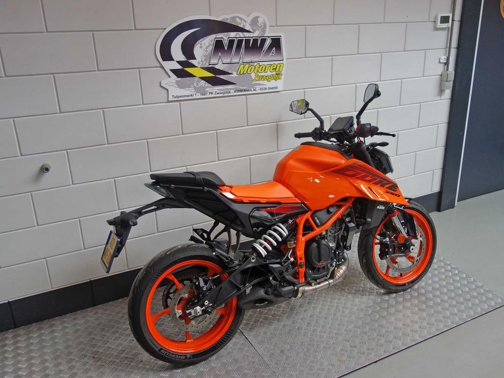 KTM 390 DUKE ABS - foto 3
