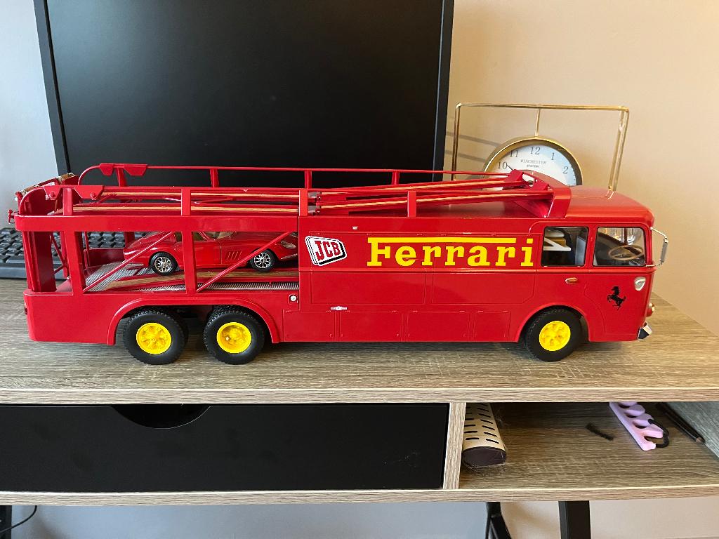 Norev fiat BARTOLETTI 306/2 JCB Race Transport, Ophalen of Verzenden, Zo goed als nieuw, Auto, Norev