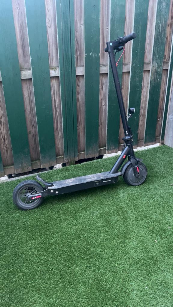 Elektrische step, Fietsen en Brommers, Ophalen, Zo goed als nieuw, Elektrische step (E-scooter)