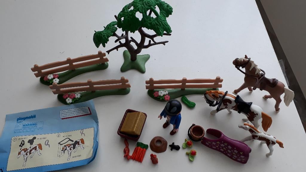 Playmobil Country - 5227 - Paddock met paardenfamilie, Ophalen of Verzenden, Zo goed als nieuw, Complete set