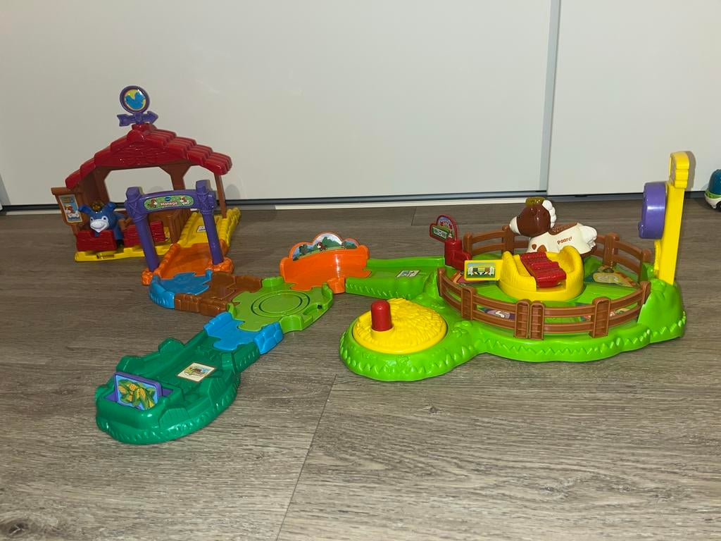 Toet Toet Manege - Speelplezier voor de Kleintjes!, Ophalen of Verzenden, Gebruikt, Complete set