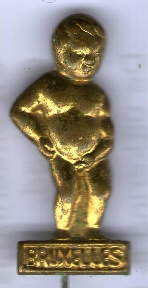 Manneke PIS Bruxelles 27 mm hoog koper speldje ( U_081 ), Verzenden, Nieuw, Figuurtje, Speldje of Pin