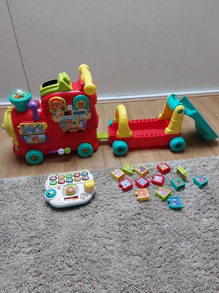 VTech trein met letter-blokken - als nieuw, Ophalen, Zo goed als nieuw, Auto, Met licht