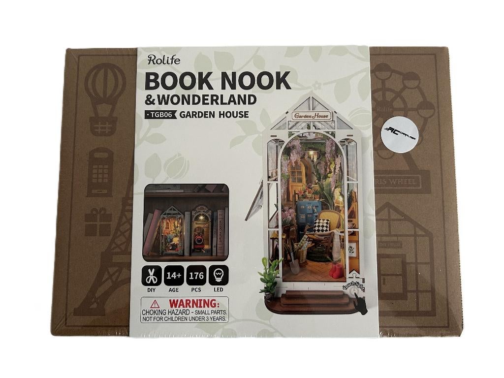 Robotime Book Nook Garden House