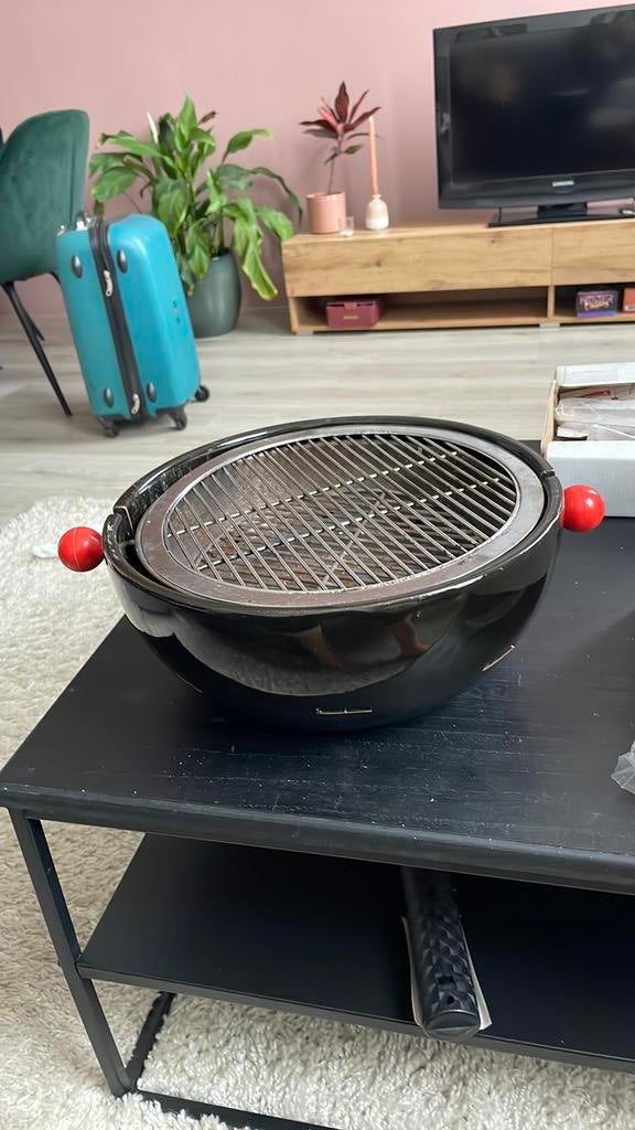 Mini BBQ met roosters, Ophalen of Verzenden, Zo goed als nieuw