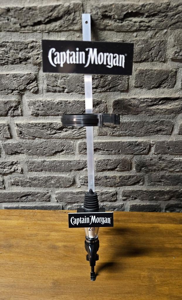 Captain Morgan nondrip dispenser met flesbeugel, Ophalen of Verzenden, Nieuw, Gebruiksvoorwerp