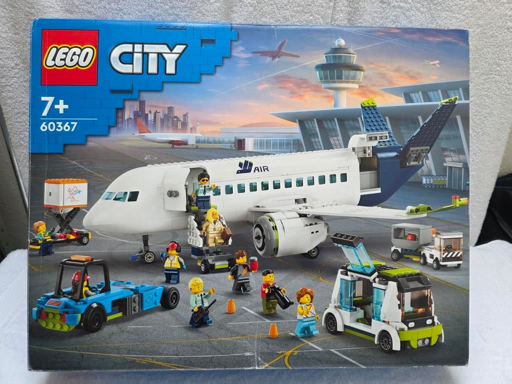 Lego City 60367 Passagiersvliegtuig, Ophalen of Verzenden, Zo goed als nieuw, Complete set, Lego