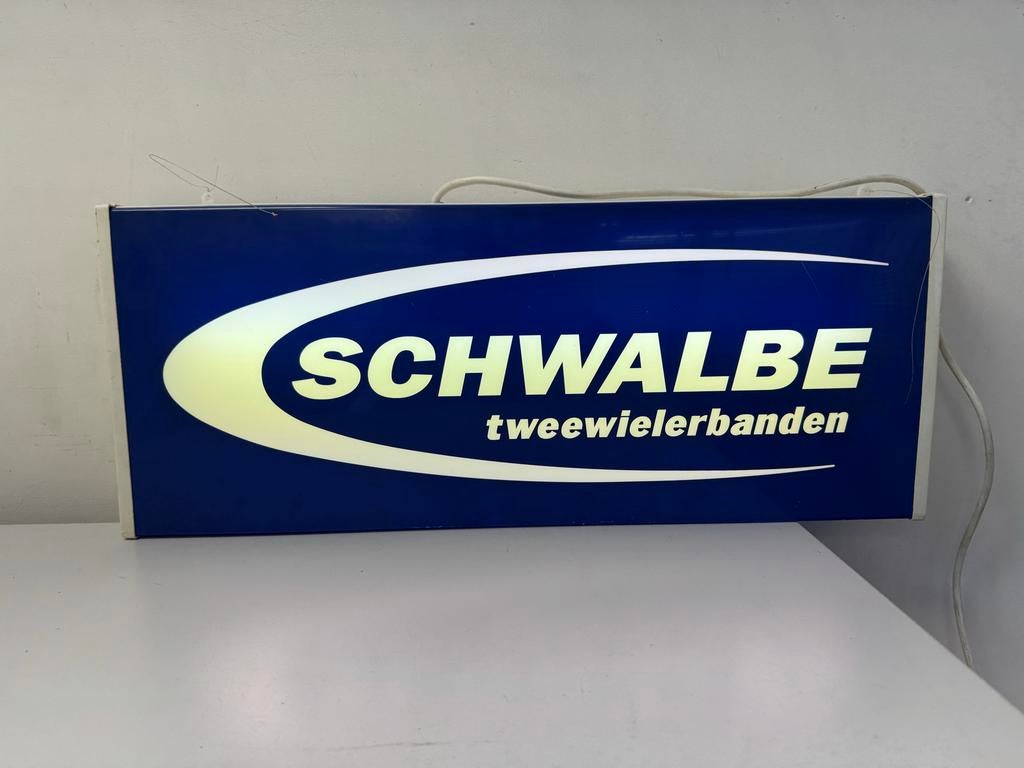 Schwalbe fietsbanden reclame lichrbak, Ophalen of Verzenden, Gebruikt, Lichtbak of (neon) lamp
