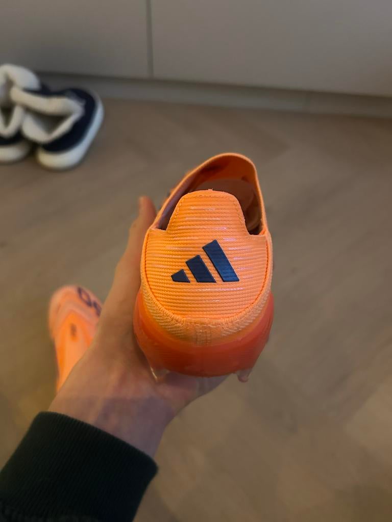 F50 Coral Voetbalschoenen, Maat XS of kleiner, Ophalen of Verzenden, Zo goed als nieuw, Schoenen