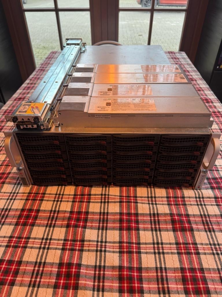 Supermicro 45-Bay 4U JBOD SAS2, Ophalen, Gebruikt, Onbekend, Hot swappable onderdelen
