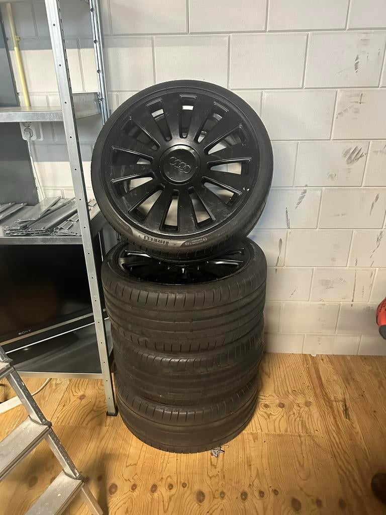 Orginele Audi S8 Velgen met banden 19 inch Pirelli, Auto-onderdelen, Ophalen of Verzenden, 19 inch, Zomerbanden, Band(en)