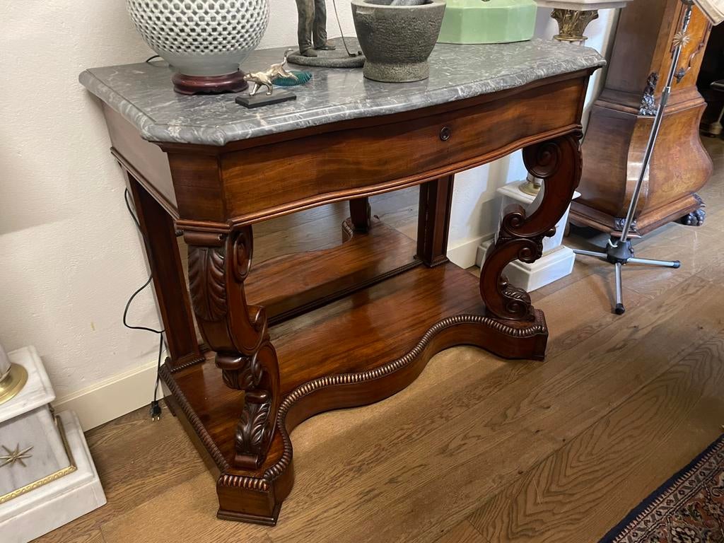 In en verkoop Antiek klokken Chinees porselein schilderijen, Ophalen