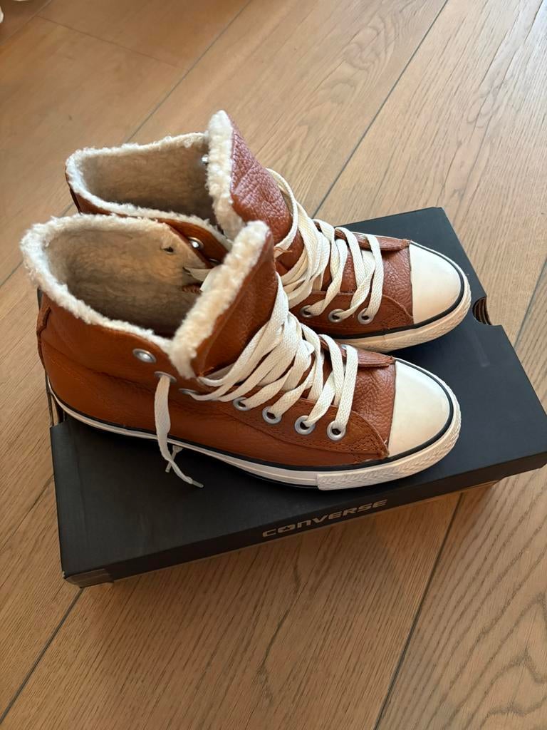 NIEUW! Leren Converse All star schoenen gevoerd, Bruin, Nieuw, Ophalen of Verzenden, Sneakers of Gympen