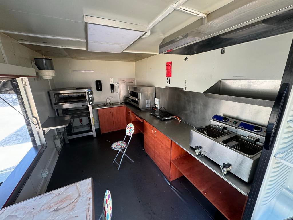 Verkoopwagen incl. Inboedel - Klaar om te koken!, Zakelijke goederen, Partijgoederen en Retail | Verkoopwagens, Ophalen of Verzenden