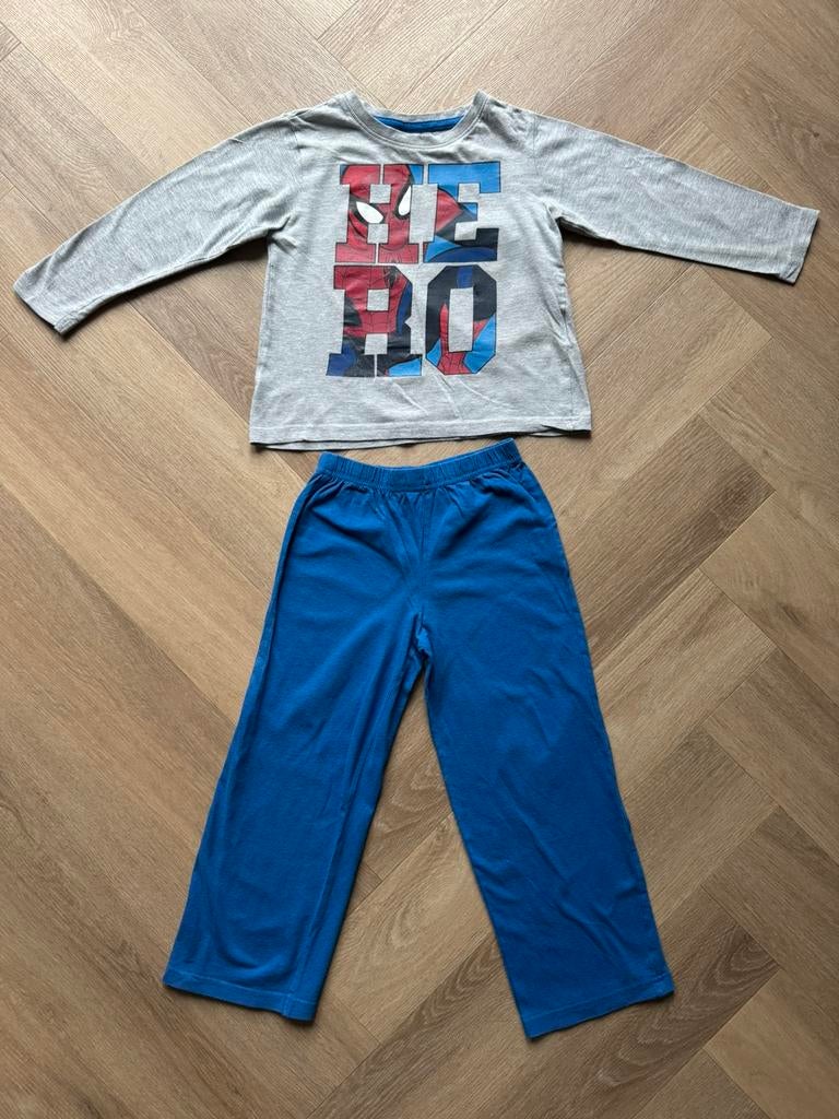 Spiderman pyjama grijs/blauw maat 104/110, Ophalen of Verzenden, Gebruikt, Jongen, Nacht- of Onderkleding