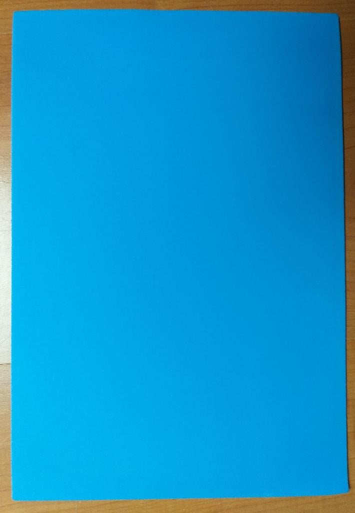 A4 vel knutsel foam blauw., Ophalen of Verzenden, Zo goed als nieuw