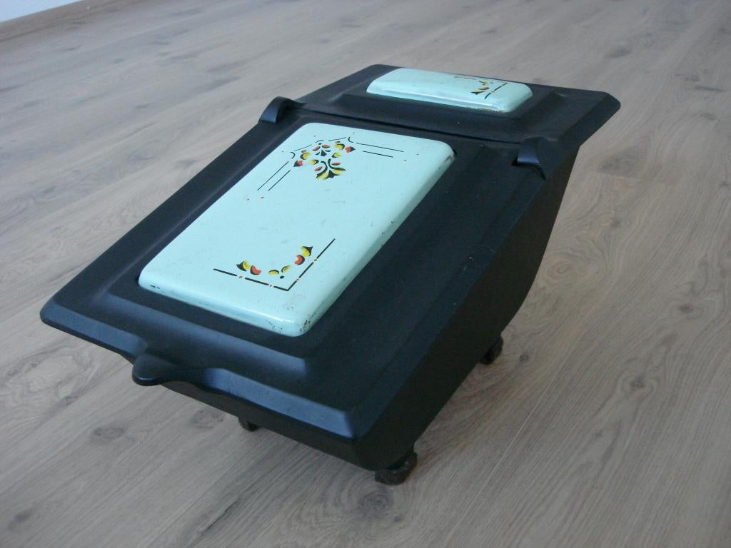 Antieke kolenbak  ( gietijzer met emaile ), Antiek en Kunst, Antiek | Woonaccessoires, Ophalen