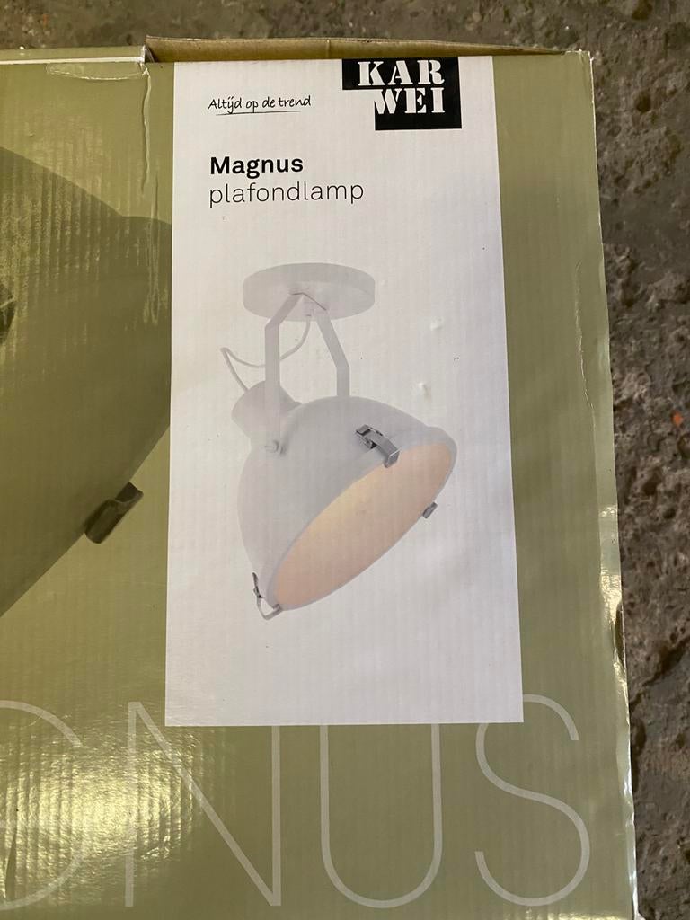 plafondlamp Magnus mat wit nieuw, Ophalen of Verzenden, Zo goed als nieuw