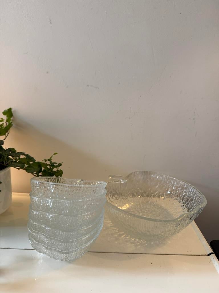Grote schaal met 6 kleine schaaltjes jaren 70 appel vorm, Antiek en Kunst, Antiek | Glas en Kristal, Ophalen of Verzenden