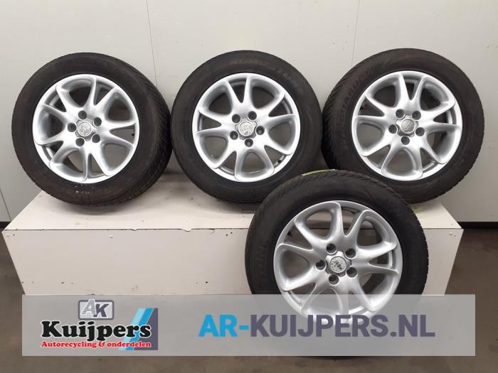 Sportvelgenset + winterbanden van een Audi Q7 (Q7 06-), Auto-onderdelen, Banden en Velgen, Gebruikt, -, -, 3 maanden garantie