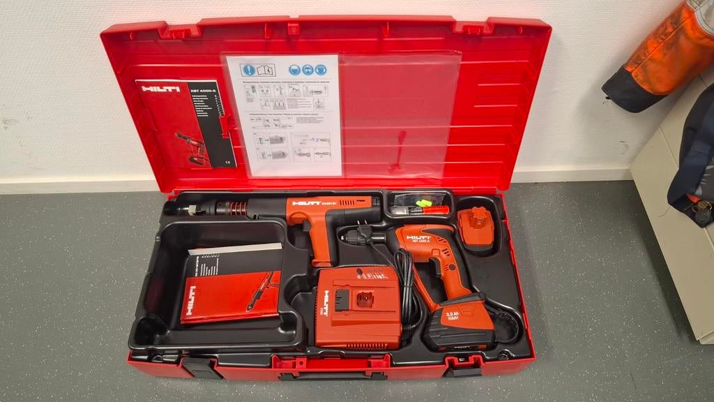 Hilti DX351 BT kruitschiethamer in koffer, Ophalen of Verzenden, Gebruikt, 600 watt of meer, Overige typen