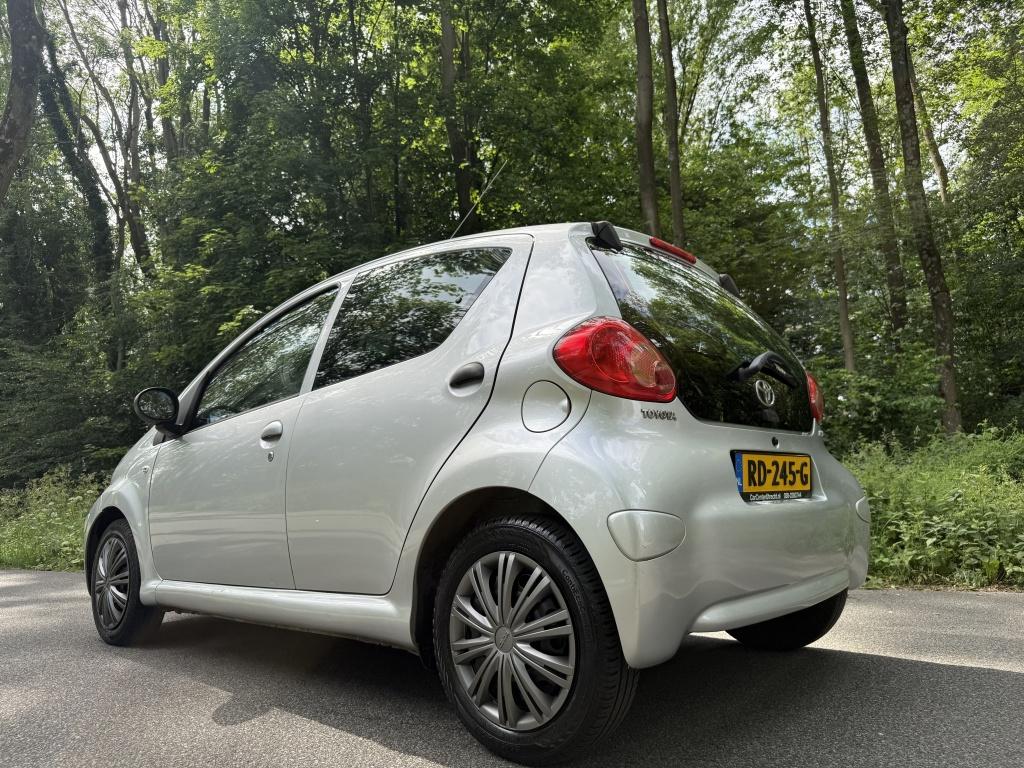 Toyota Aygo 1.0-12V | €250,- KORTING PAASACTIE | Comfort |, 4 stoelen, 68 pk, Bedrijf, Handgeschakeld
