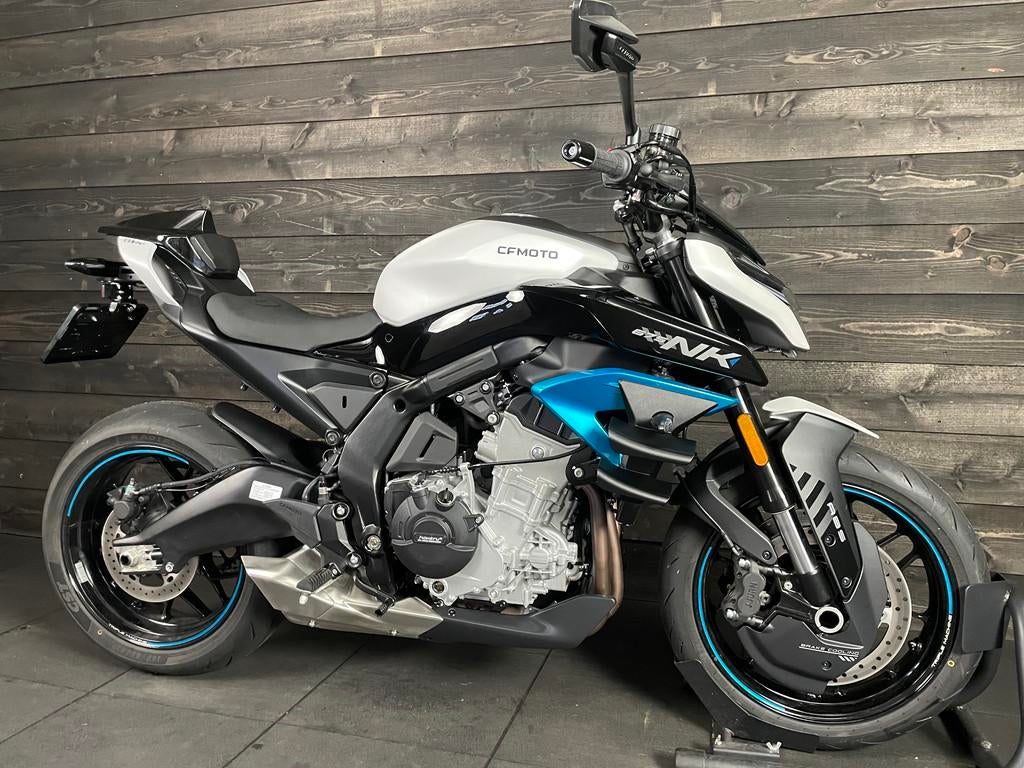 CFMOTO 675NK NEBULA WHITE DEMO (bj 2025), 675 cc, Bedrijf, Meer dan 35 kW, Naked bike
