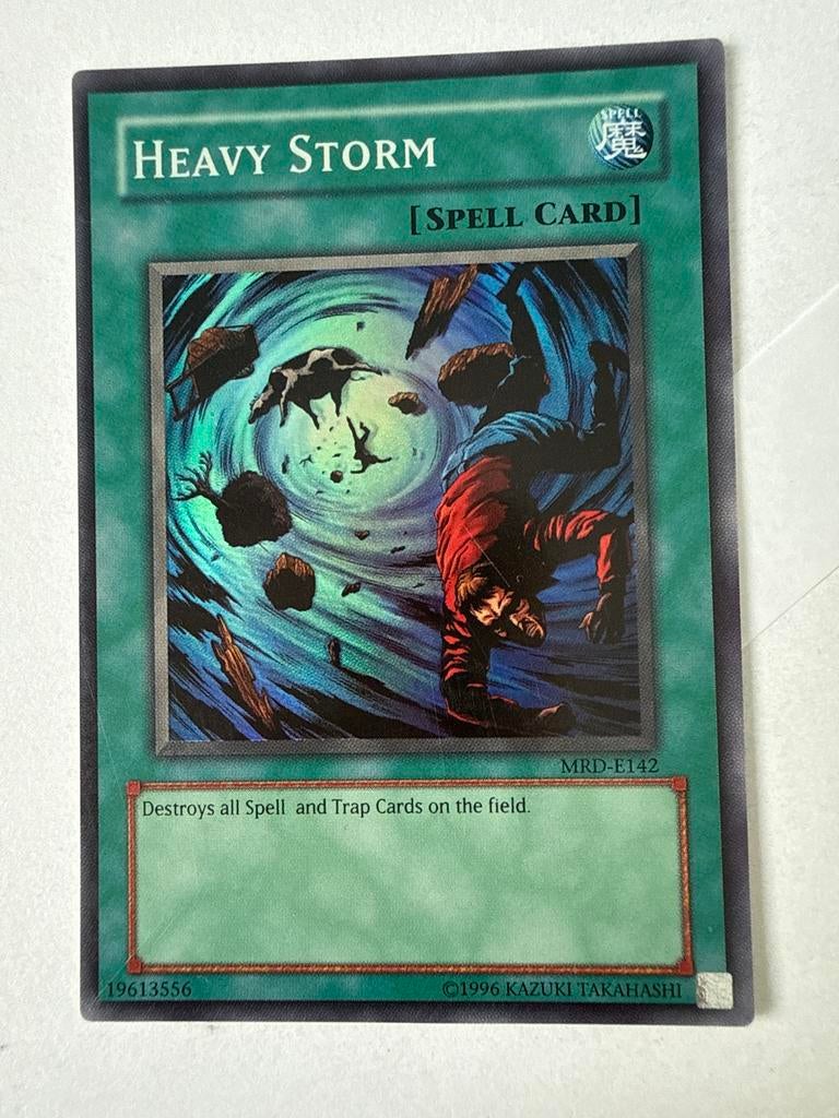 Yu-Gi-Oh! Heavy Storm Spell Kaart MRD-E142, Ophalen of Verzenden, Gebruikt, Losse kaart