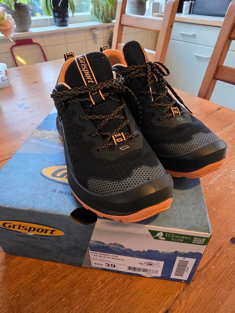 Nieuwe fijne Grisport wandelschoenen maat 39, Ophalen of Verzenden, Nieuw, Schoenen