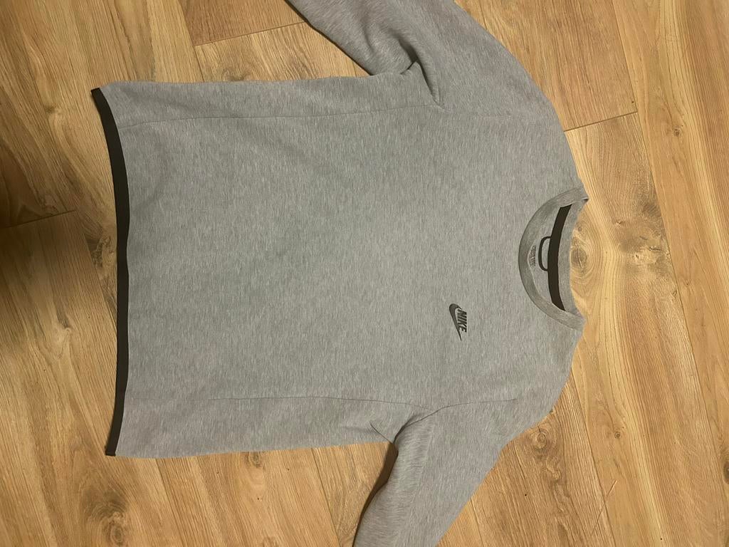 Nike Tech Fleece Trui Grijs, Ophalen of Verzenden, Zo goed als nieuw, Overige maten, Grijs