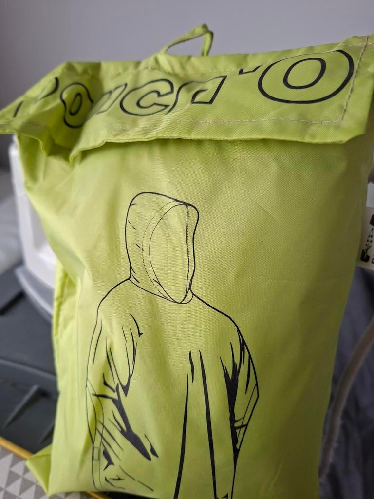 Solognac kinderponcho, maat 143, 12 jaar, Ophalen of Verzenden, Regenjas