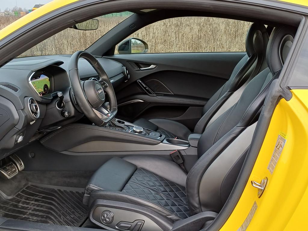 Audi TT 2.0 TFSI quattro ABT /Unieke auto/ (bj 2016), Auto's, TT, Gebruikt, 1984 cc, 4 stoelen