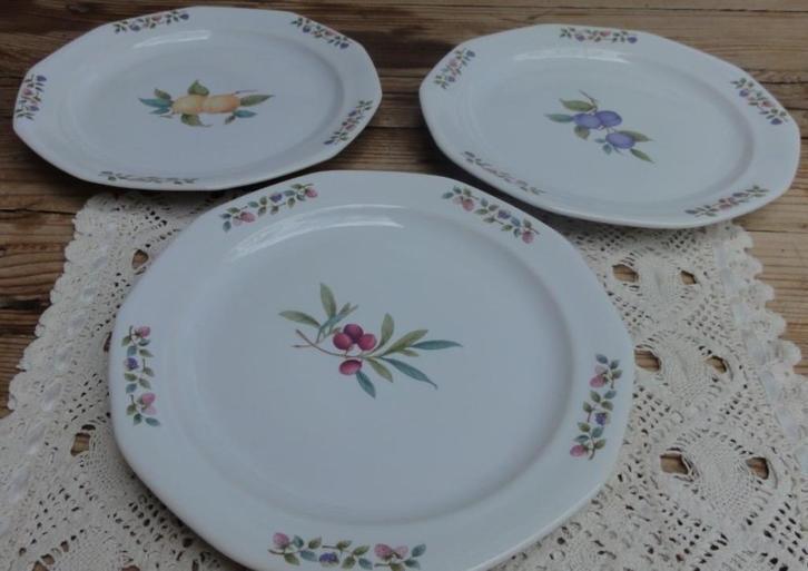 SALE 3 Franse bordjes met fruitmotief, Revol Mahé, -, -, Ophalen of Verzenden, Zo goed als nieuw