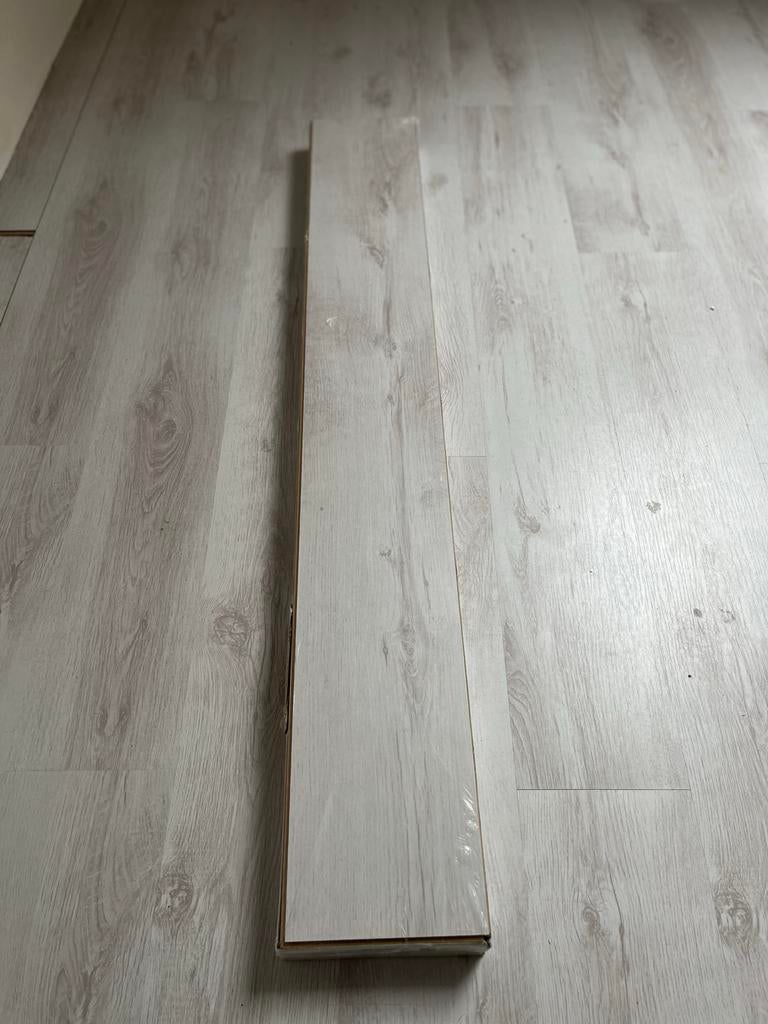 Nieuw pak laminaat eiken wit - Basic D 2951 PR / Oak White, Ophalen, Wit, Nieuw, Minder dan 10 m²