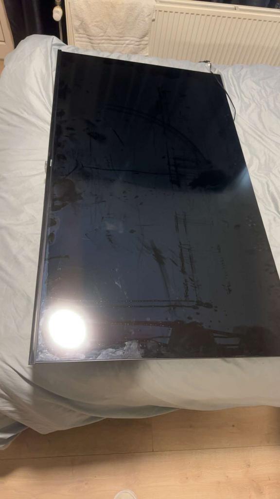Tv 55 inch for sell, Ophalen of Verzenden, Zo goed als nieuw, Tweepersoons