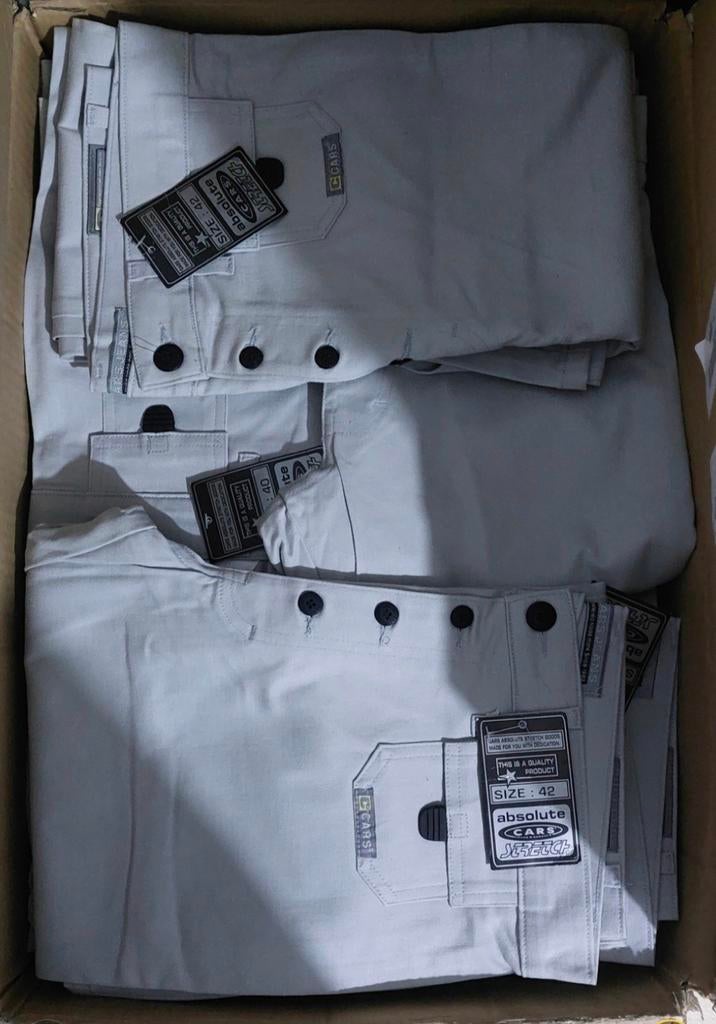 Partij verkopen! Nieuw 100% Origineel! Diverse broeken/Jeans, Ophalen of Verzenden, Nieuw