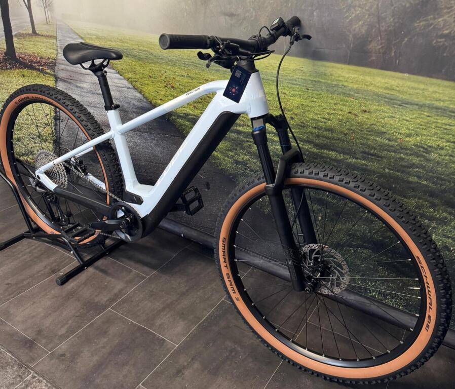 Cube Elektrische Mountainbike | Bosch CX Middenmotor | E-MTB, Ophalen of Verzenden, Zo goed als nieuw, Info@r-m.de, Am Alten Graben 2, 64367 Mühltal, Duitsland