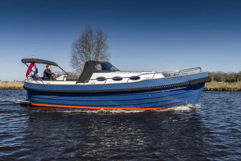 Maril 880 Cabin., Watersport en Boten, Binnenboordmotor, 6 meter of meer, Diesel, Zo goed als nieuw