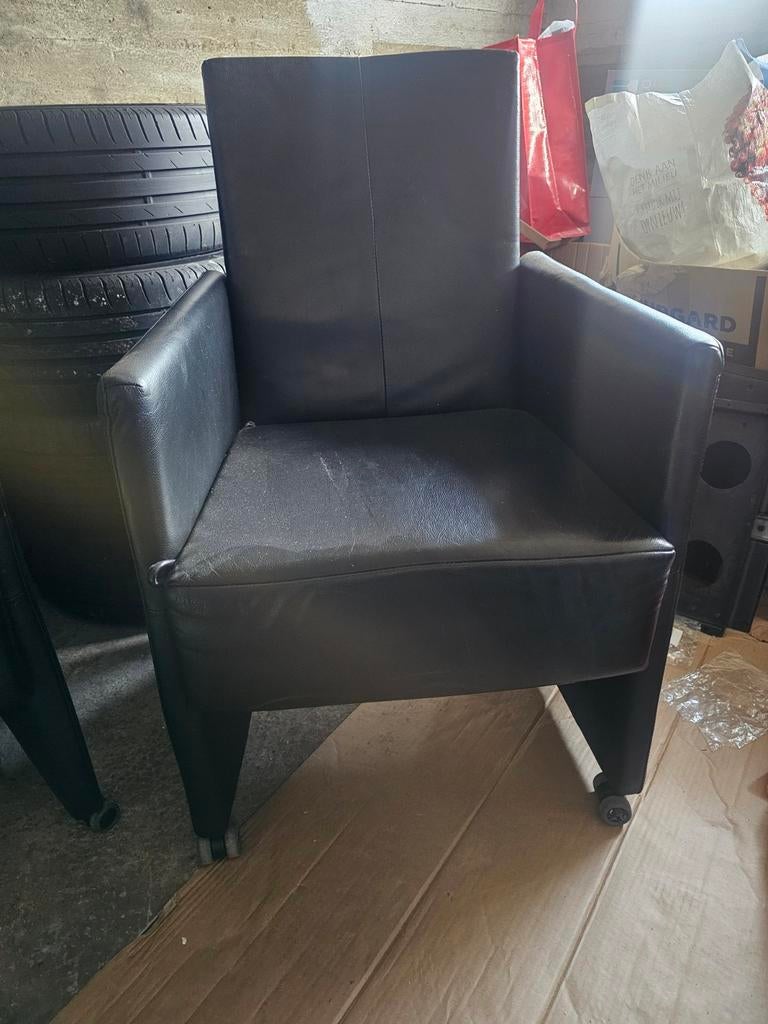 Leren zwarte stoelen, Huis en Inrichting, Ophalen, 50 tot 75 cm