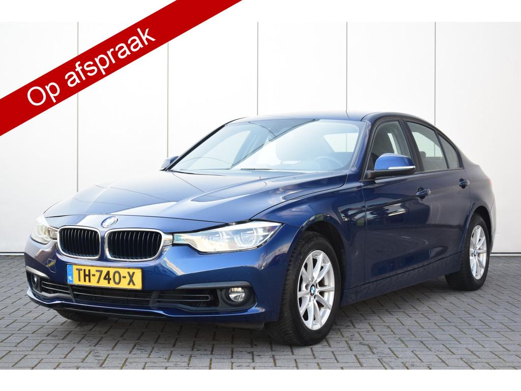 BMW 3 Serie 318i Executive Automaat Led Navi Pdc (bj 2018), Gebruikt, Blauw, Origineel Nederlands, 3 cilinders